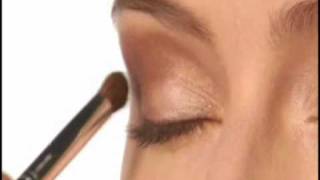 How to Apply Eye Shadow  Clinique Eyeshadow Powder [upl. by Shenan205]