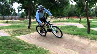 How to ride pumptrack  mountain biking skills [upl. by Ojytteb503]