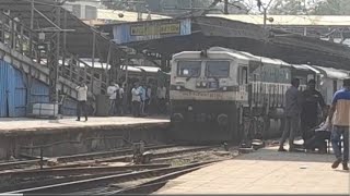 22497 Humsafar Express Departure from kalyan Jn [upl. by Rephotsirhc]