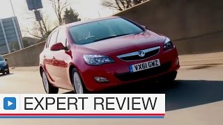 Vauxhall Astra car review [upl. by Reehsab]