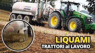 Trattori al lavoro John Deere 7830 con spandiliquame [upl. by Arley]