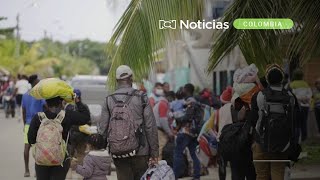 El drama de los migrantes en Necoclí y la lucha por conseguir un tiquete [upl. by Keg]