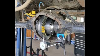 How To ReGear a Dana 44 [upl. by Valencia]