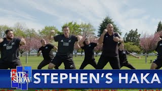 Stephen Learns To Perform A Traditional Maori Haka With The New Zealand All Blacks [upl. by Moria296]