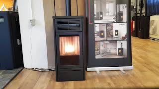 Opstart van pelletkachel Edilkamin Slide Start up pelletstove Edilkamin Slide [upl. by Ynohta]